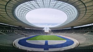 Read more about the article Borussia 19 beim traditionellen S25-Lauf in Berlin: Sonnenschein begleitet unsere Läufer ins Olympiastadion