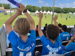 Read more about the article Erlebnisreicher Tag für Borussia 19 bei den Special Olympic World Games 2023 in Berlin: Fußball und Teamgeist